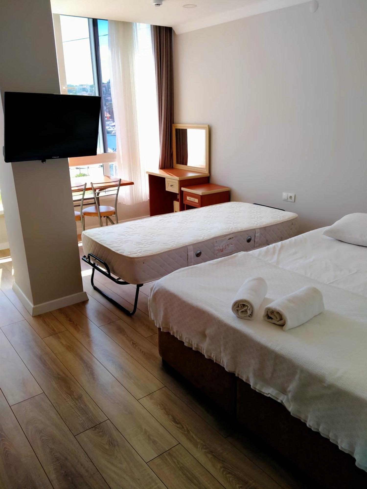 Venues Park Apart Suites Чешме Номер фото